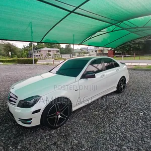 Mercedes-Benz V-Class 2012 White