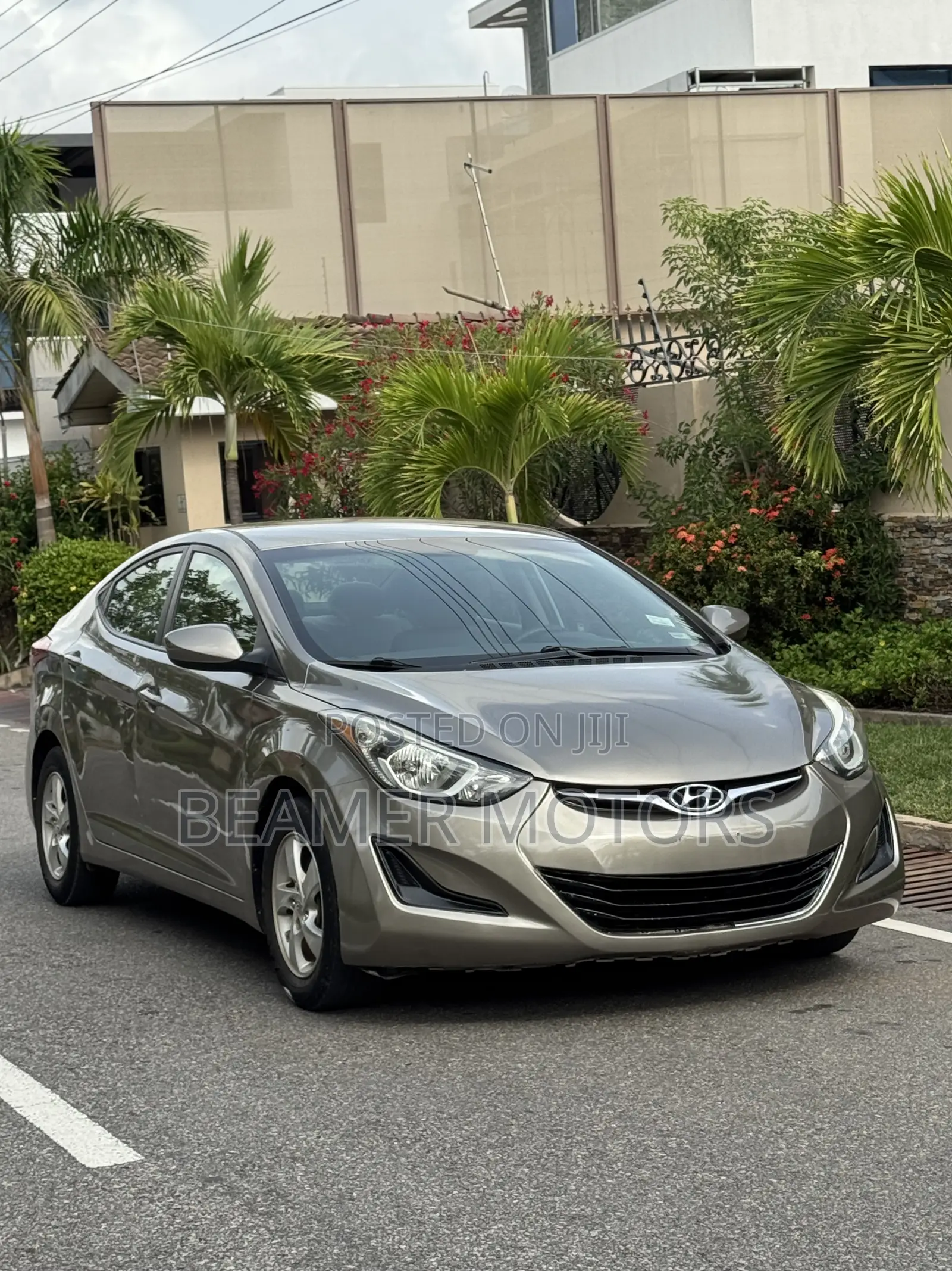 Hyundai Elantra SE 4dr Sedan (1.8L 4cyl 6A) 2015 Gold