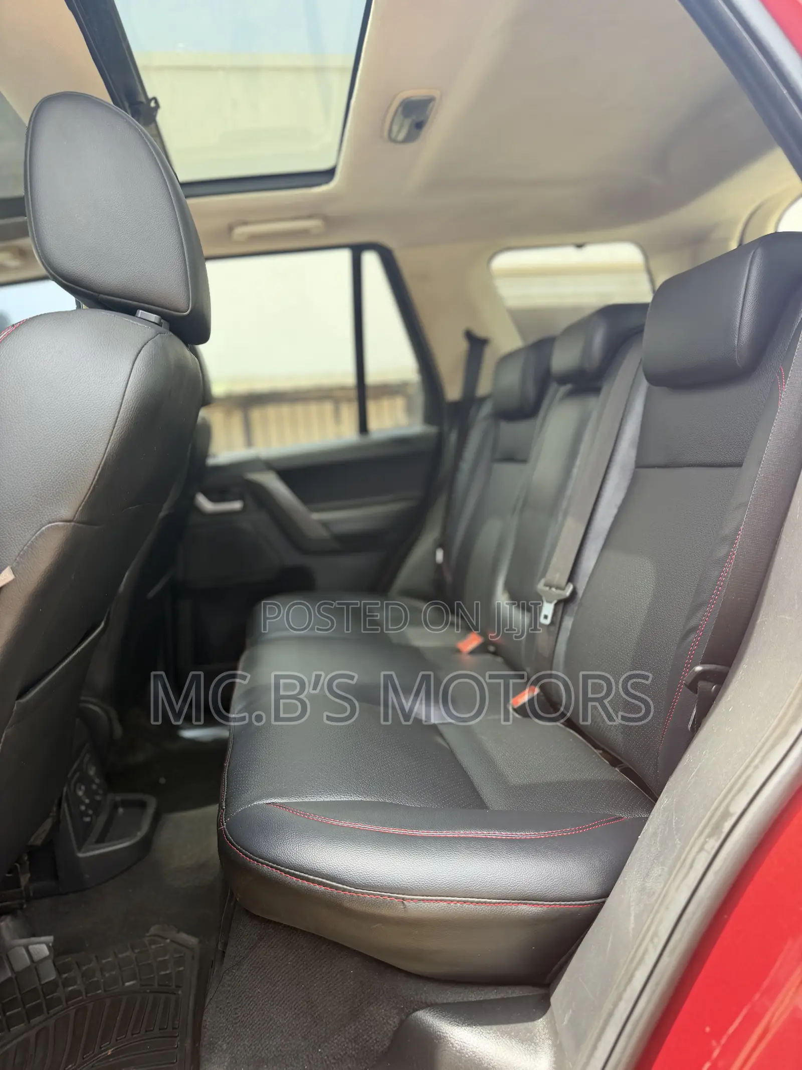 Land Rover Freelander 2012 Red
