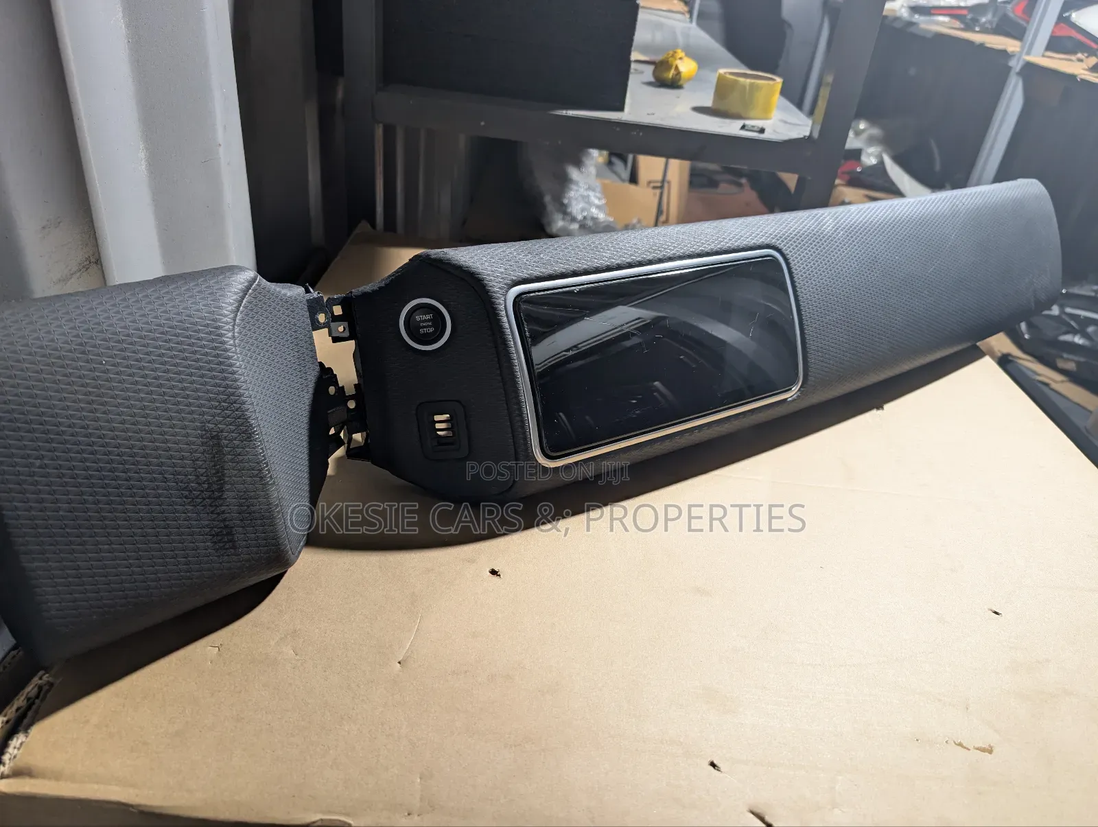 Velar Display Screen