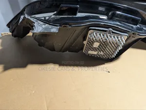 Velar Front Right Headlight Complete Home Used