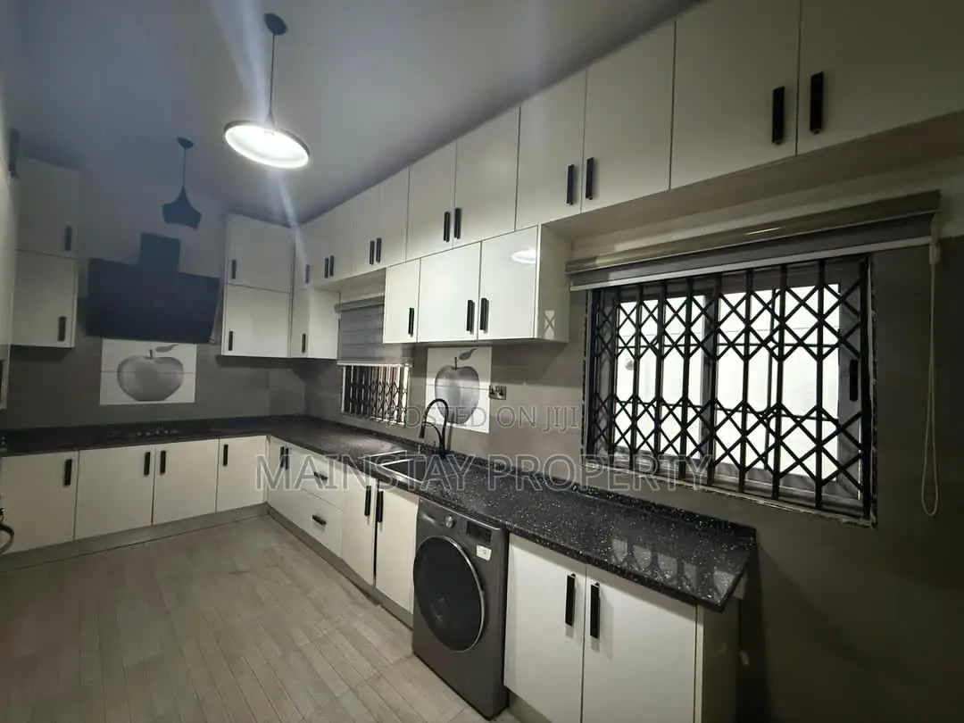 Furnished 5bdrm House in Mainstay Estates, East Legon for sale