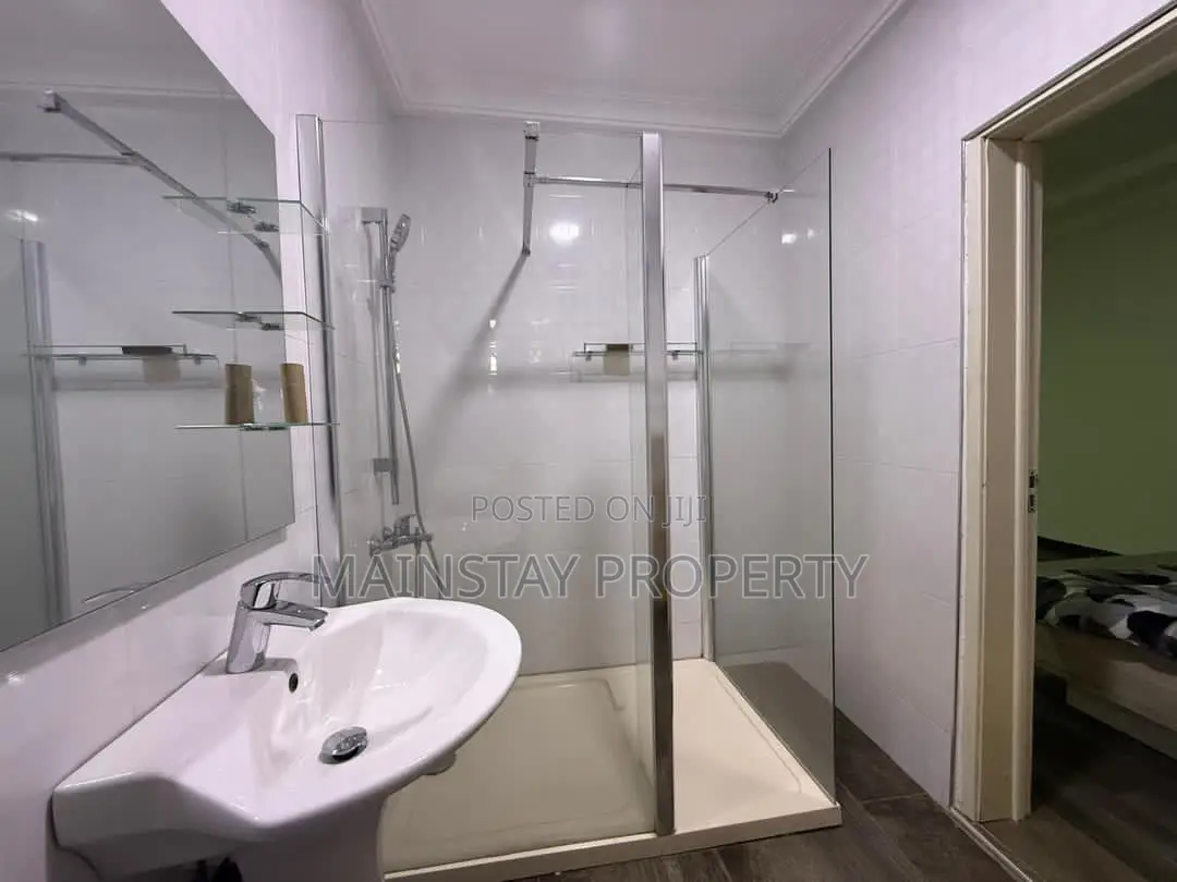 Furnished 5bdrm House in Mainstay Estates, East Legon for sale