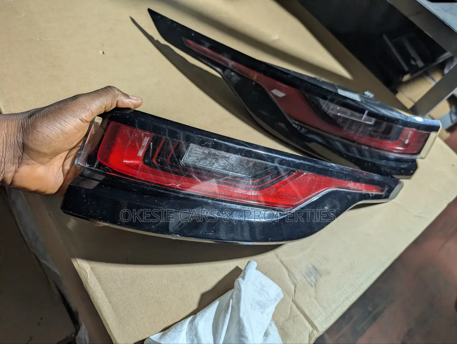 Velar Taillight Left Right