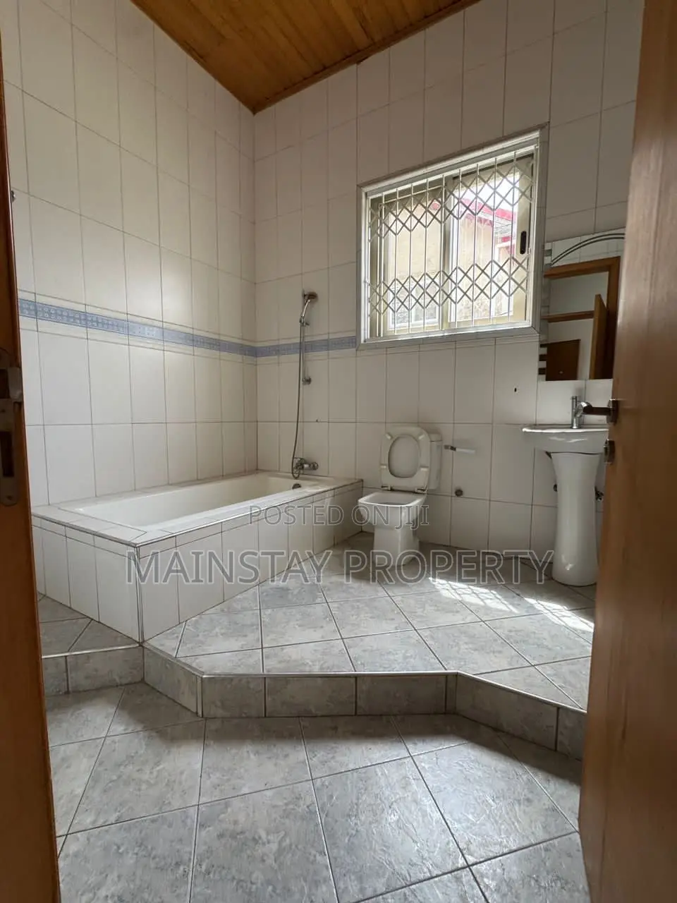 5bdrm House in Mainstay Estates, East Legon for rent
