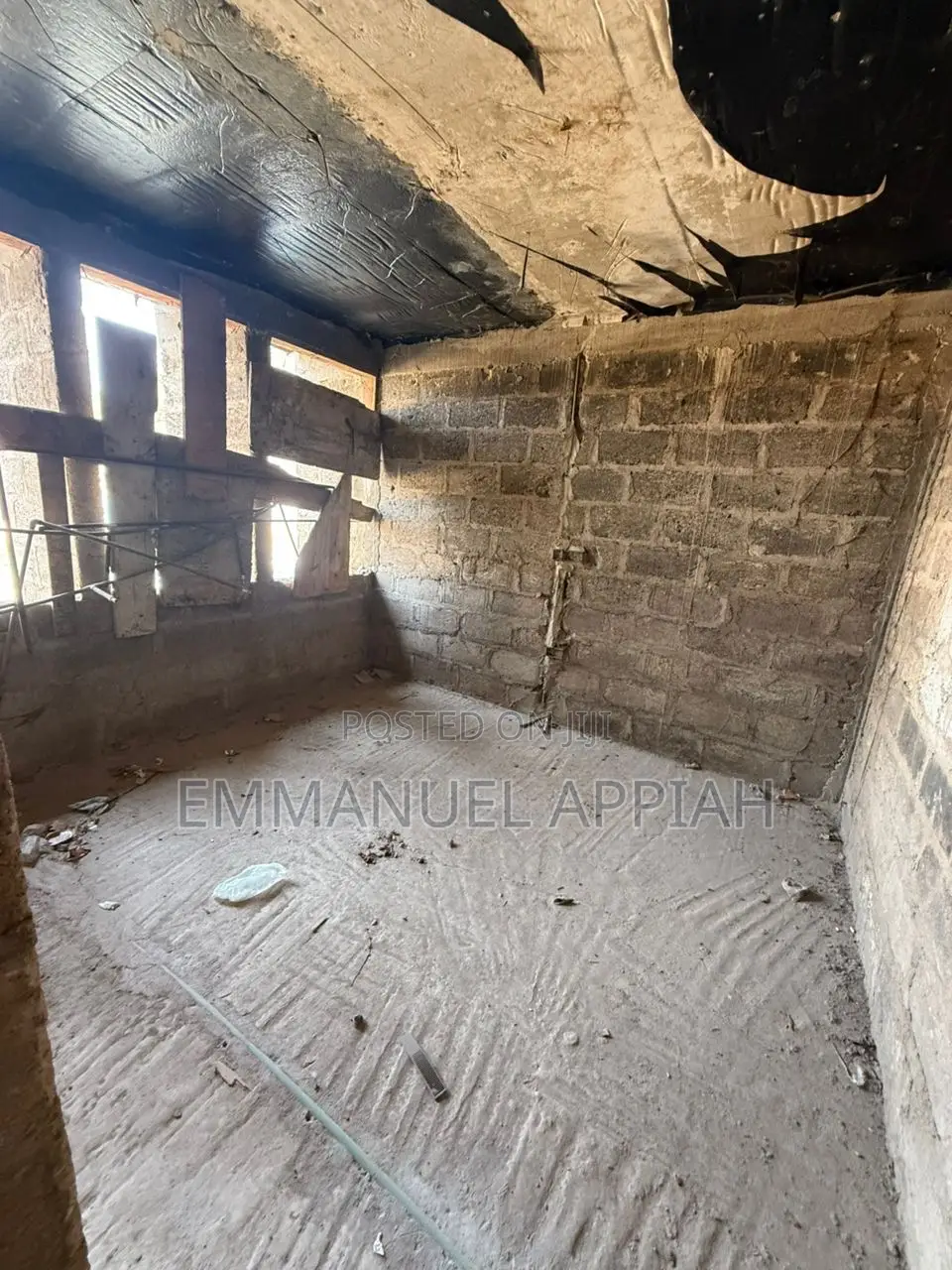 20bdrm House in Waija-Choice, Accra Metropolitan for sale