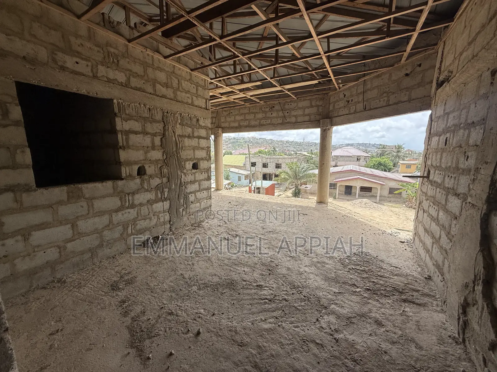 20bdrm House in Waija-Choice, Accra Metropolitan for sale