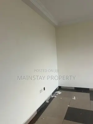 5bdrm House in East Legon for rent