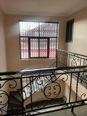 5bdrm House in East Legon for rent