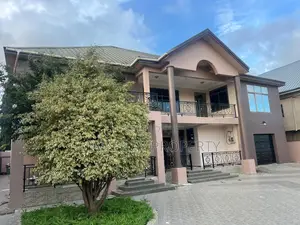 5bdrm House in East Legon for rent