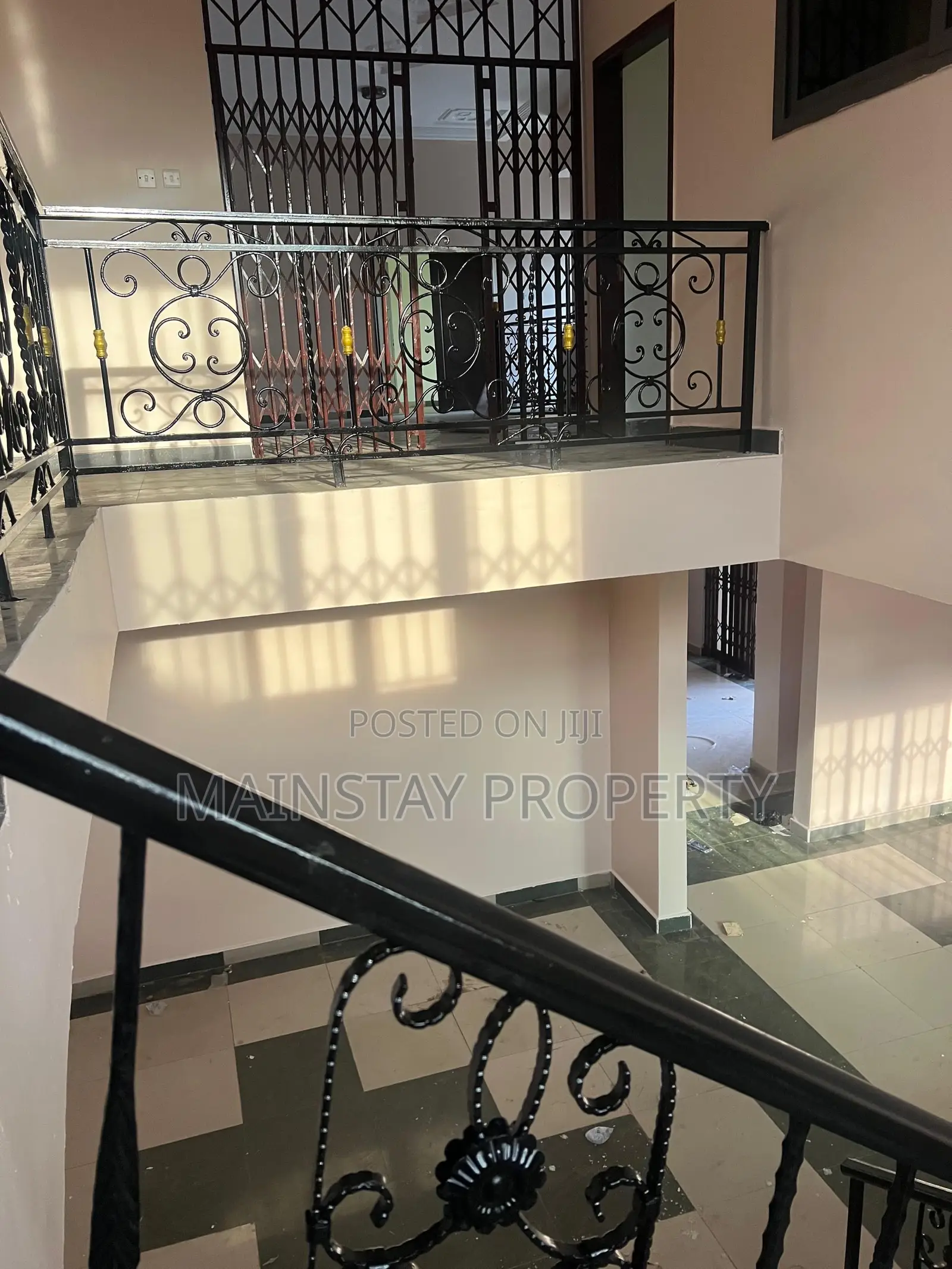 5bdrm House in East Legon for rent