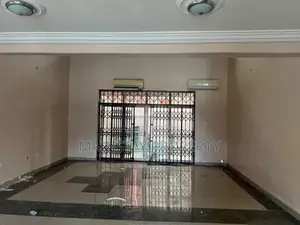 5bdrm House in East Legon for rent
