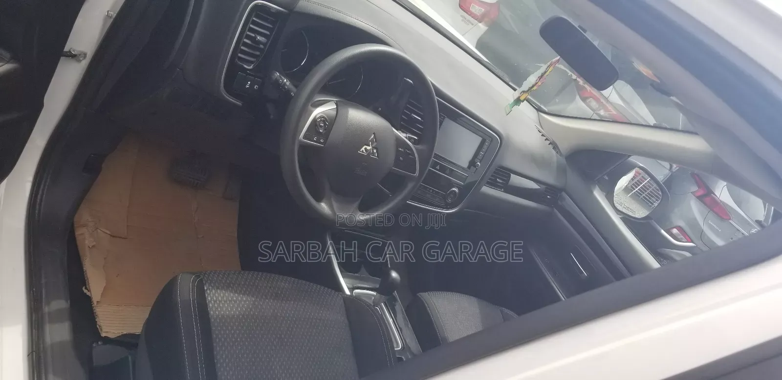 Mitsubishi Outlander SE AWC 2018 White