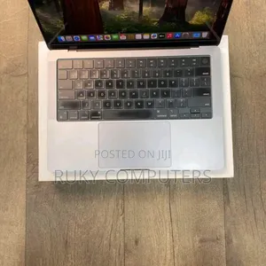 New Apple MacBook Pro 2023 M2 Max 14-inch 16GB Apple M2 SSD 512GB