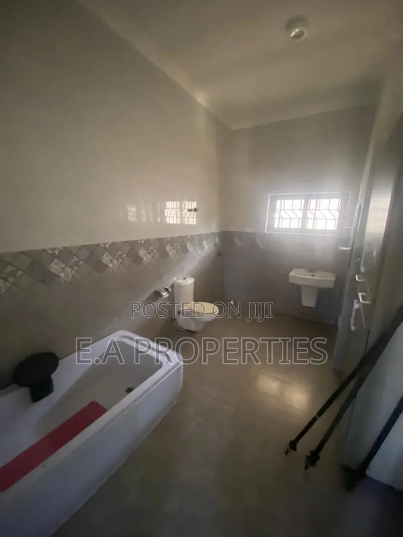 4bdrm House in Ea Properties, Frafraha for rent