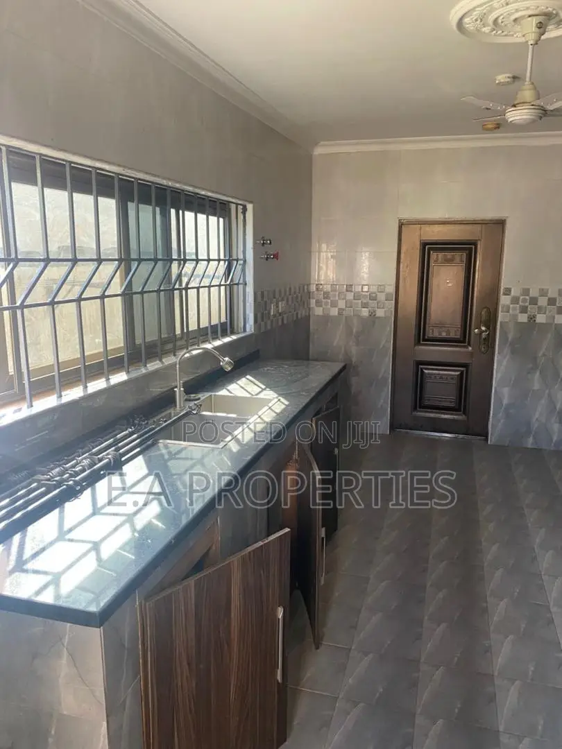 4bdrm House in Ea Properties, Frafraha for rent