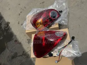 Mitsubishi L200 Vodafone Taillights