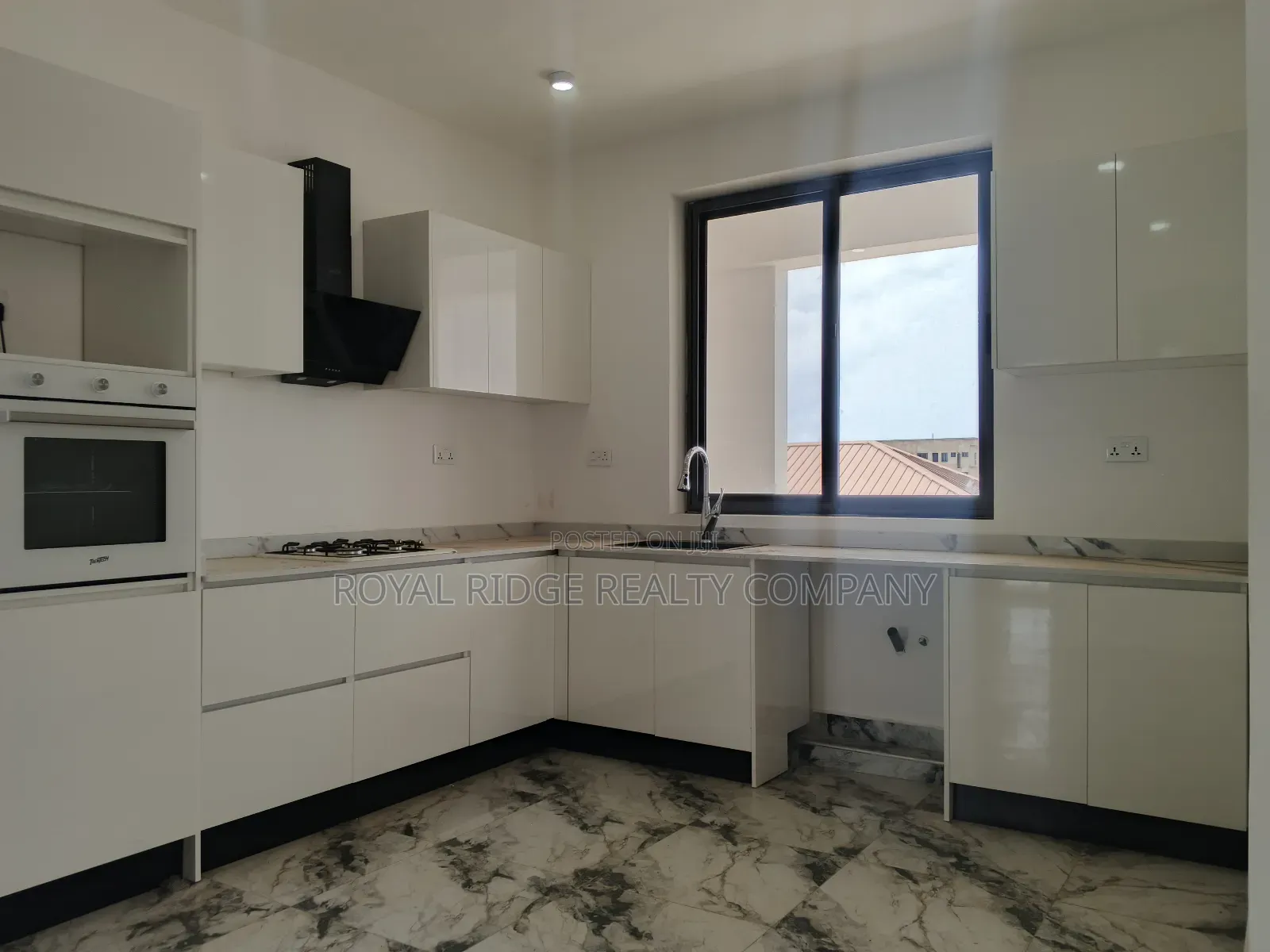 2bdrm Apartment in Burma Hills Close To, Accra Metropolitan for rent