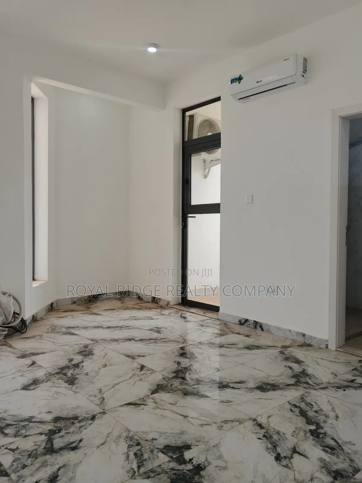 2bdrm Apartment in Burma Hills Close To, Accra Metropolitan for rent