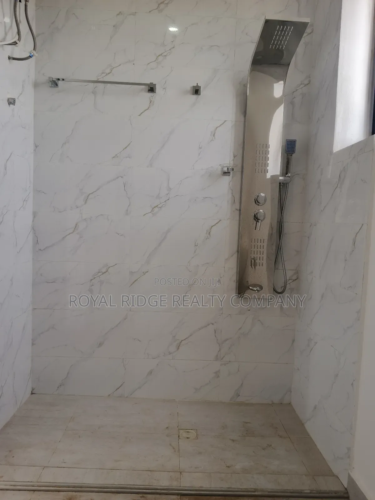 2bdrm Apartment in Burma Hills Close To, Accra Metropolitan for rent
