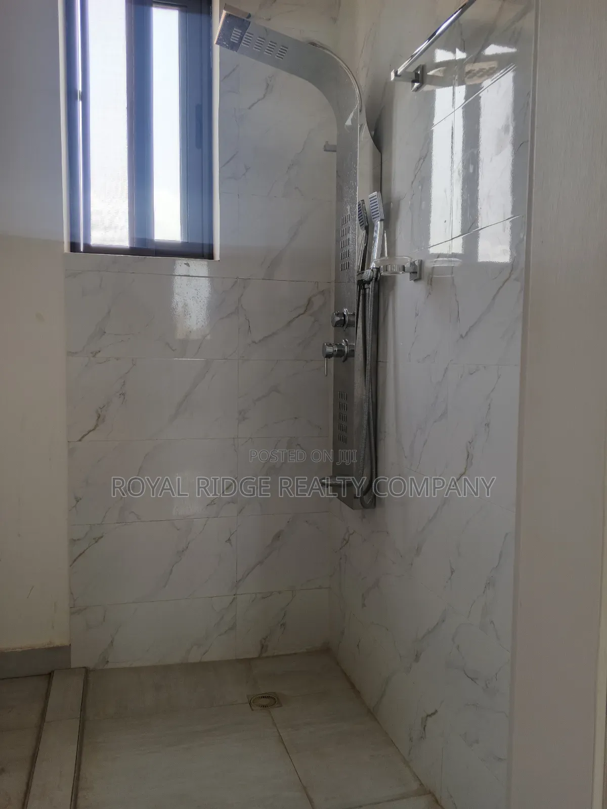 2bdrm Apartment in Burma Hills Close To, Accra Metropolitan for rent
