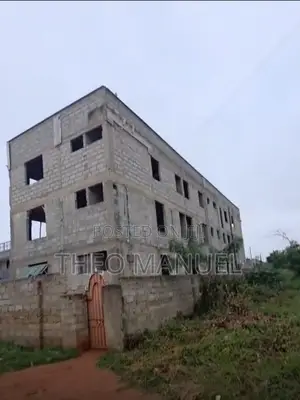 14 Unit Chamber and Hall Self Contained Apartments