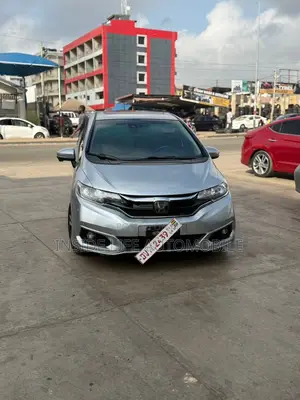 Honda Fit 2019 Silver