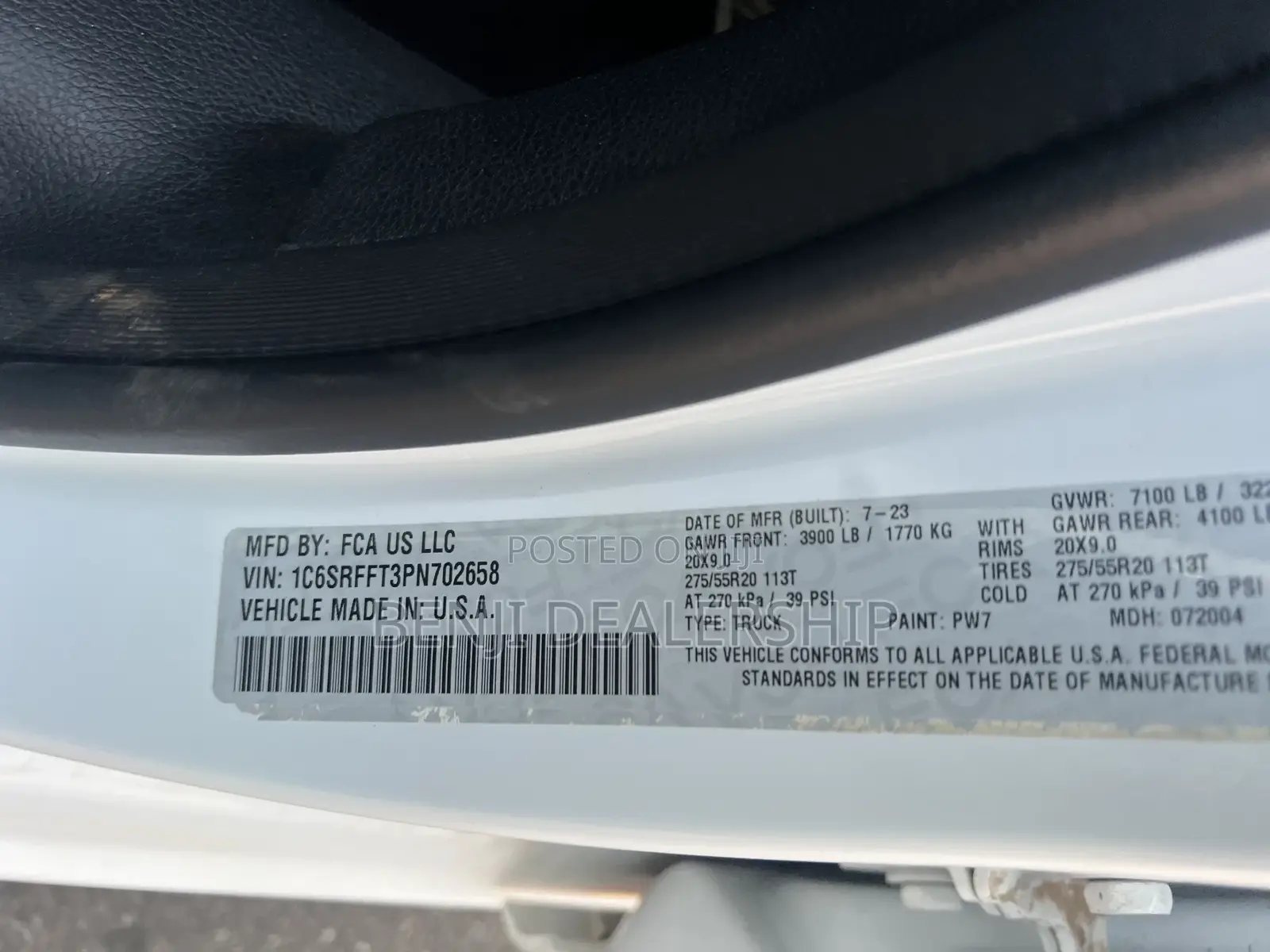 RAM 1500 Classic 2023 White