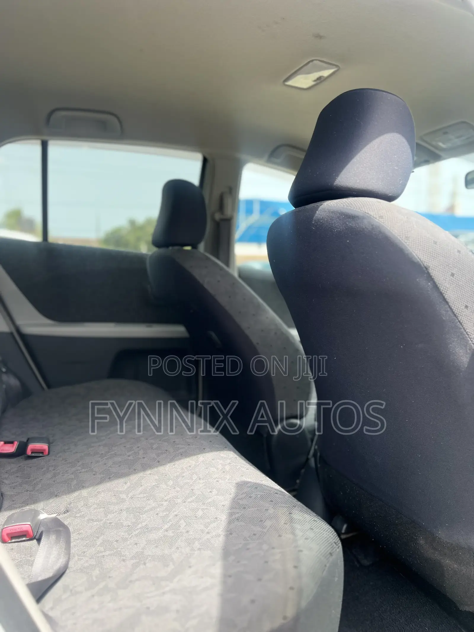 Toyota Vitz 1.3 AWD 3dr 2010 Silver