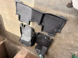 Toyota Rav4 D Bowl Floor Mat or Carpet Set