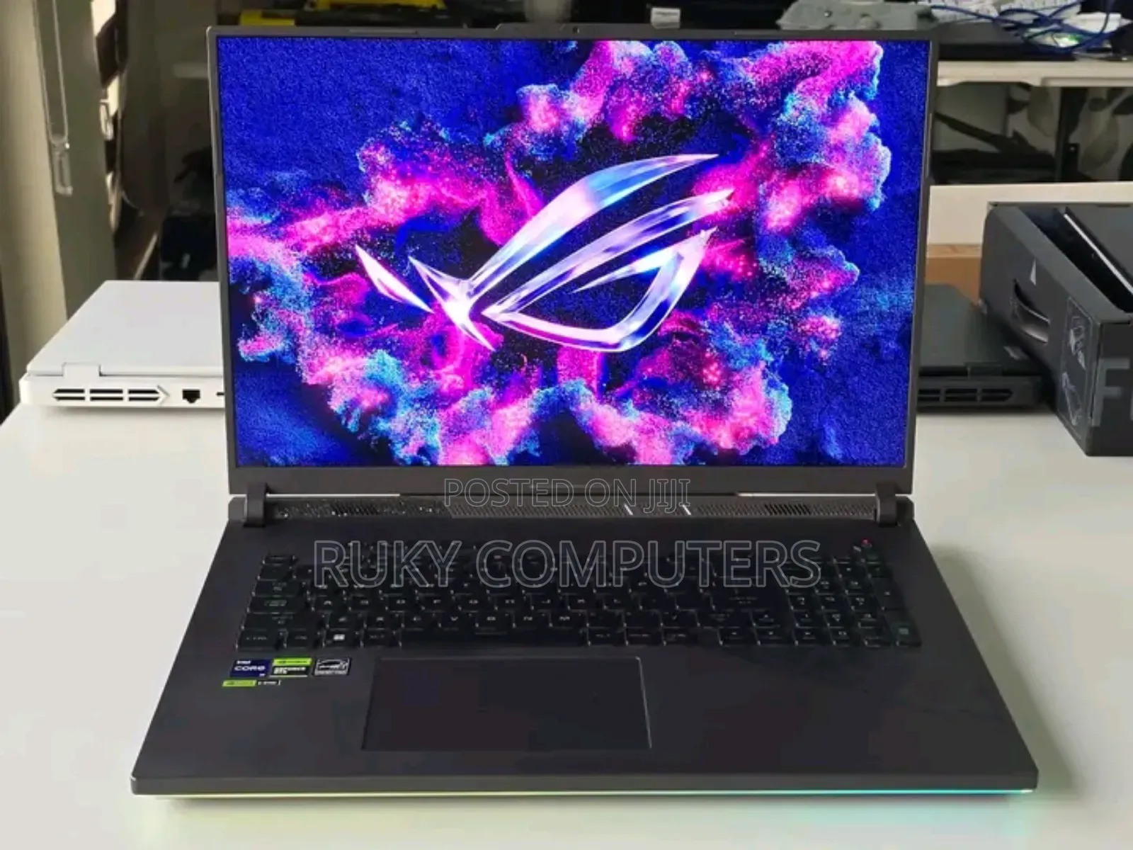 New Laptop Asus ROG Strix G17 16GB Intel Core i9 SSD 1T