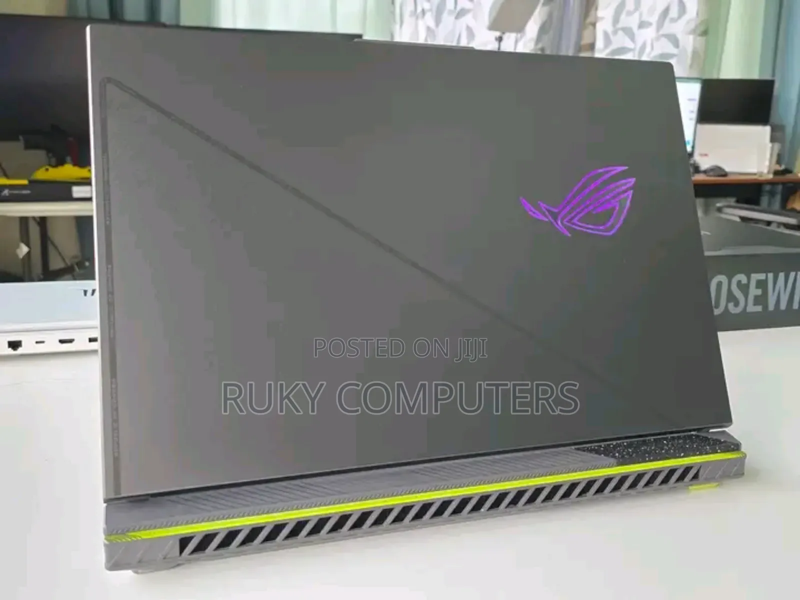 New Laptop Asus ROG Strix G17 16GB Intel Core i9 SSD 1T