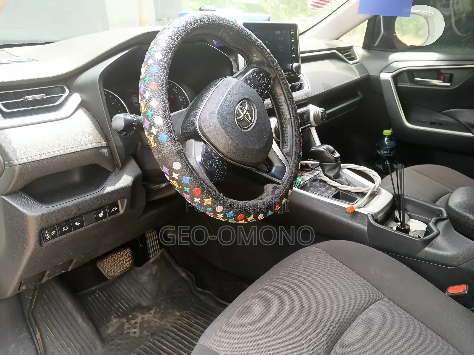 Toyota RAV4 XLE AWD 2020 White