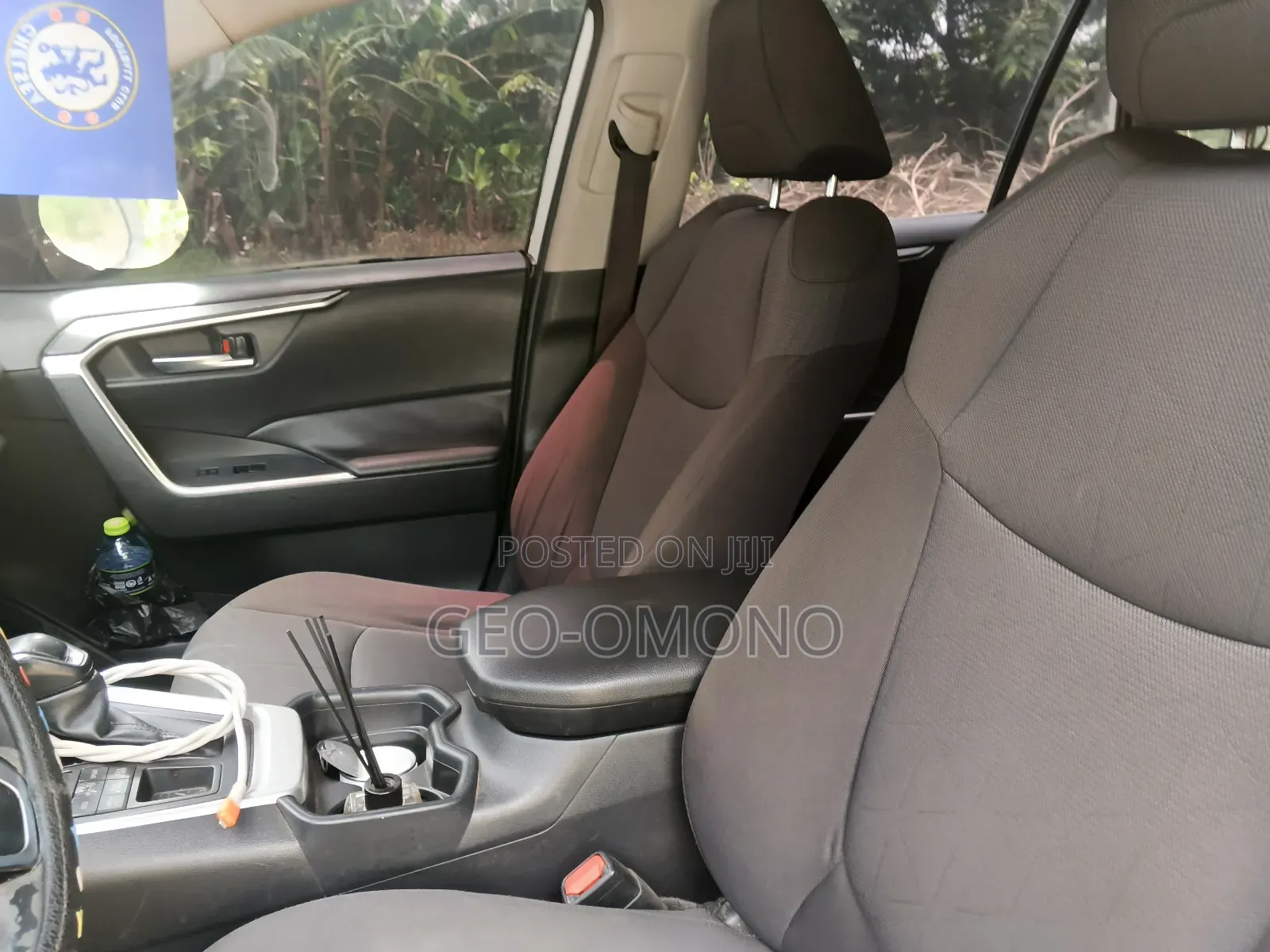 Toyota RAV4 XLE AWD 2020 White
