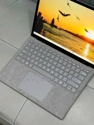 New Laptop Microsoft Surface Laptop 8GB Intel Core i7 SSD 512GB