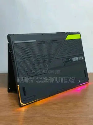 New Laptop Asus ROG Strix G17 16GB AMD Ryzen 7 SSD 512GB