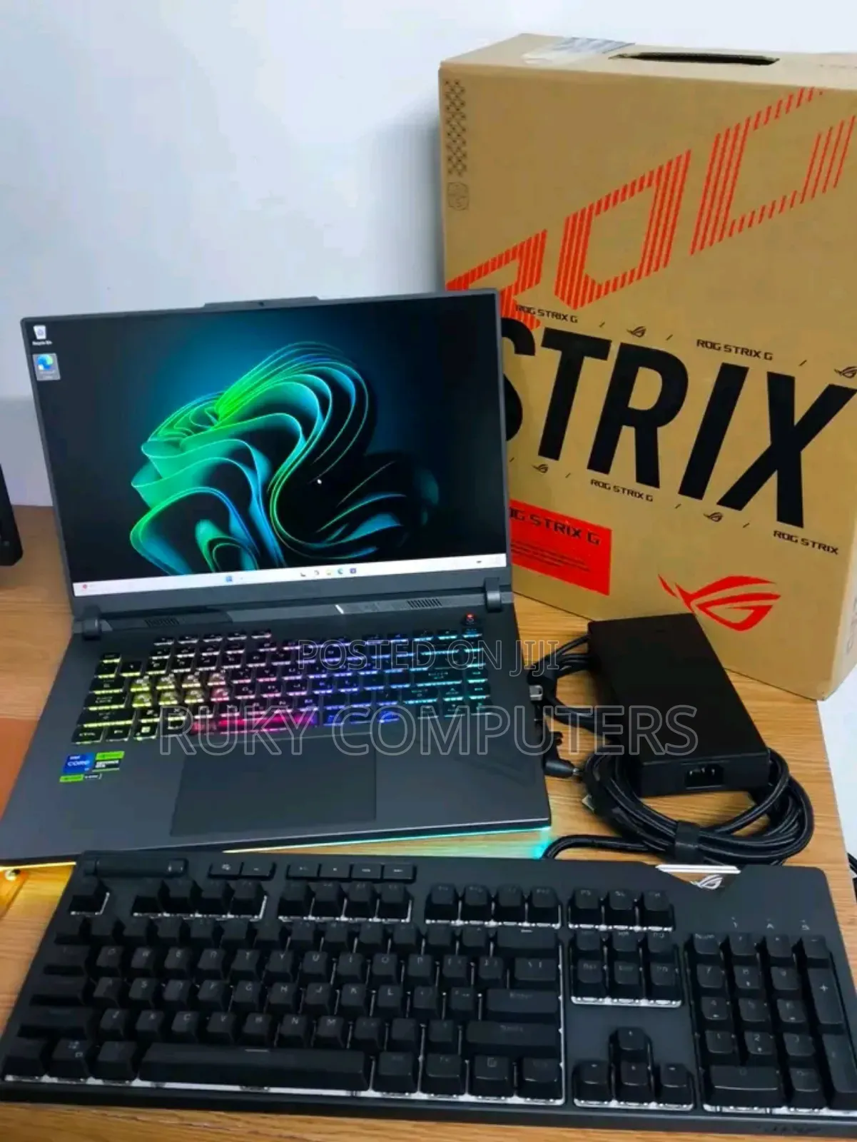 New Laptop Asus ROG Strix G17 32GB Intel Core i7 SSD 512GB