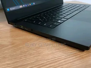 New Laptop Razer Blade Pro 16GB AMD Ryzen 9 SSD 1T