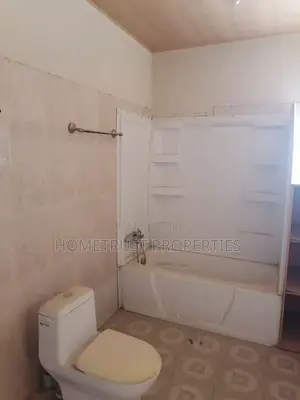5bdrm House in Amasaman Satellite for sale