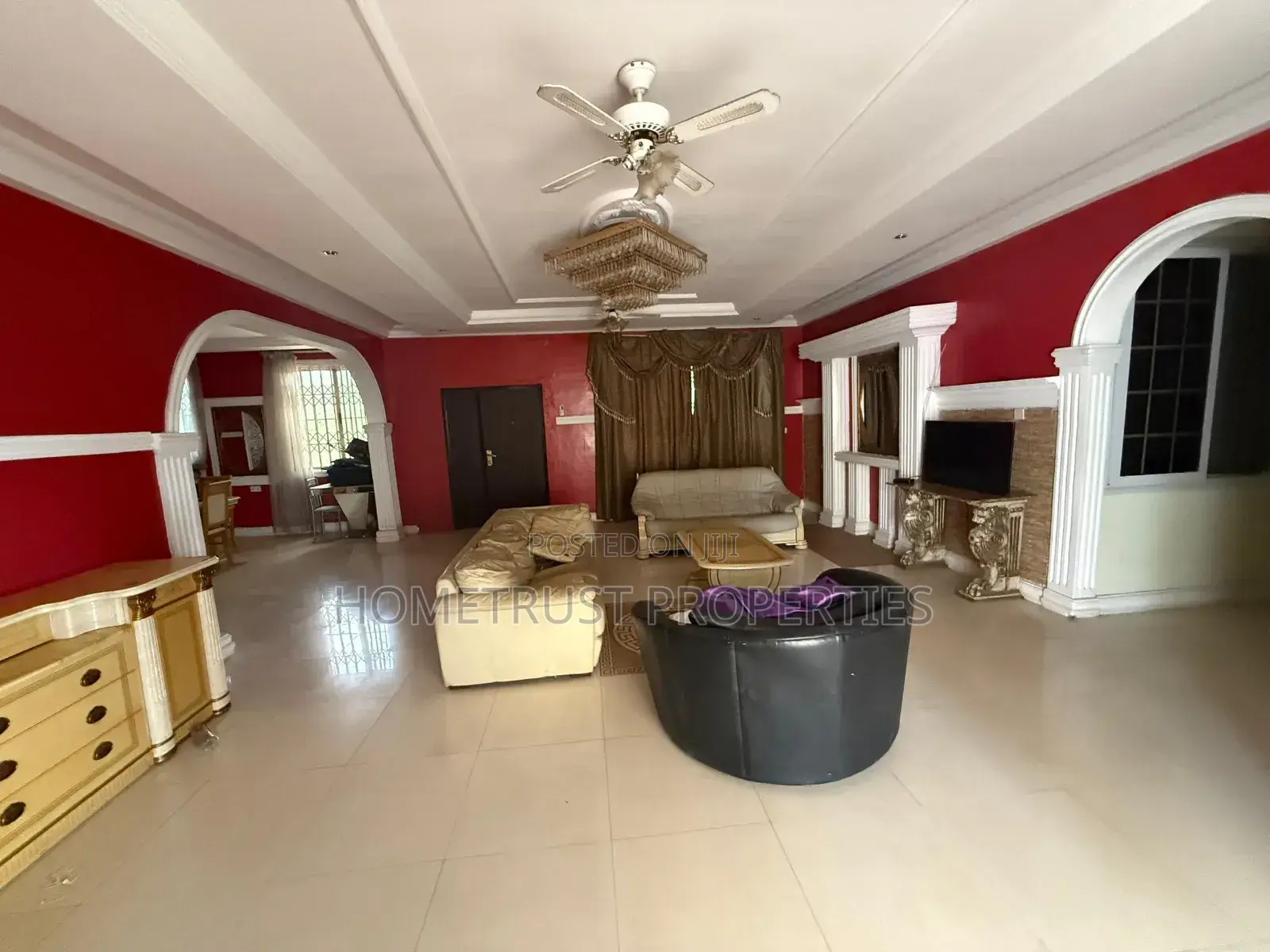 5bdrm House in East Legon Ogbojo, American House for sale