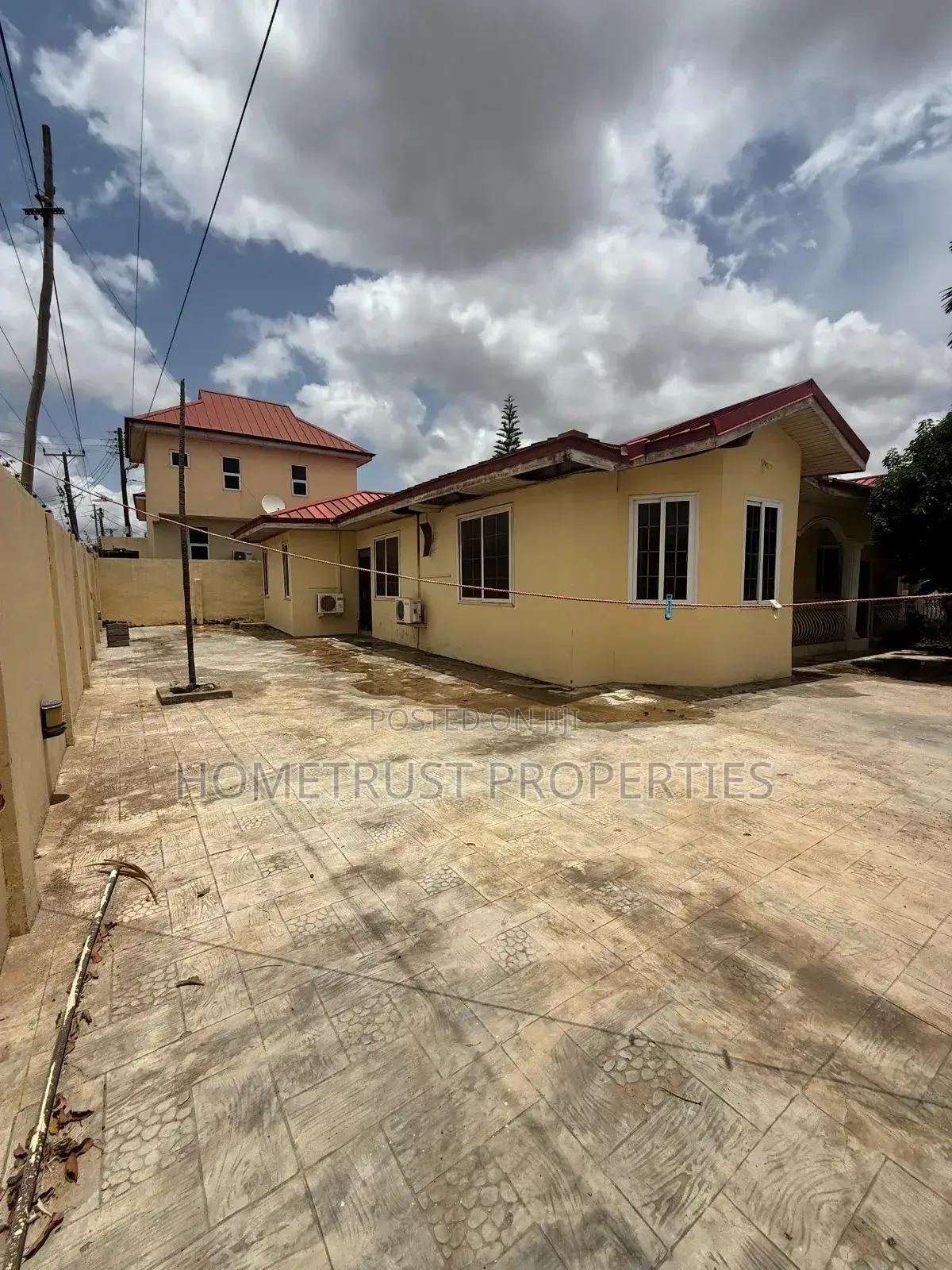 5bdrm House in East Legon Ogbojo, American House for sale