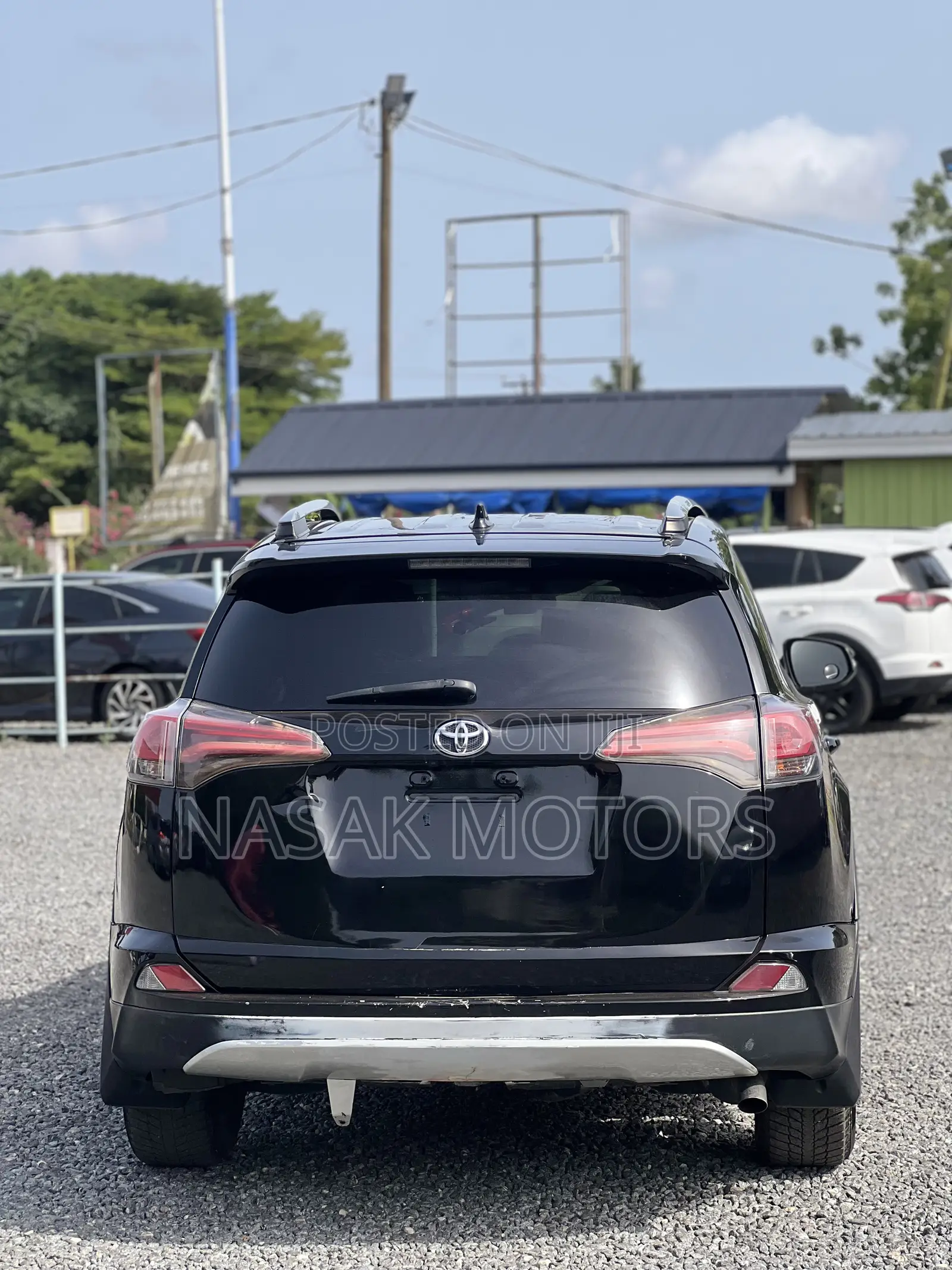 Toyota RAV4 XLE AWD (2.5L 4cyl 6A) 2017 Black