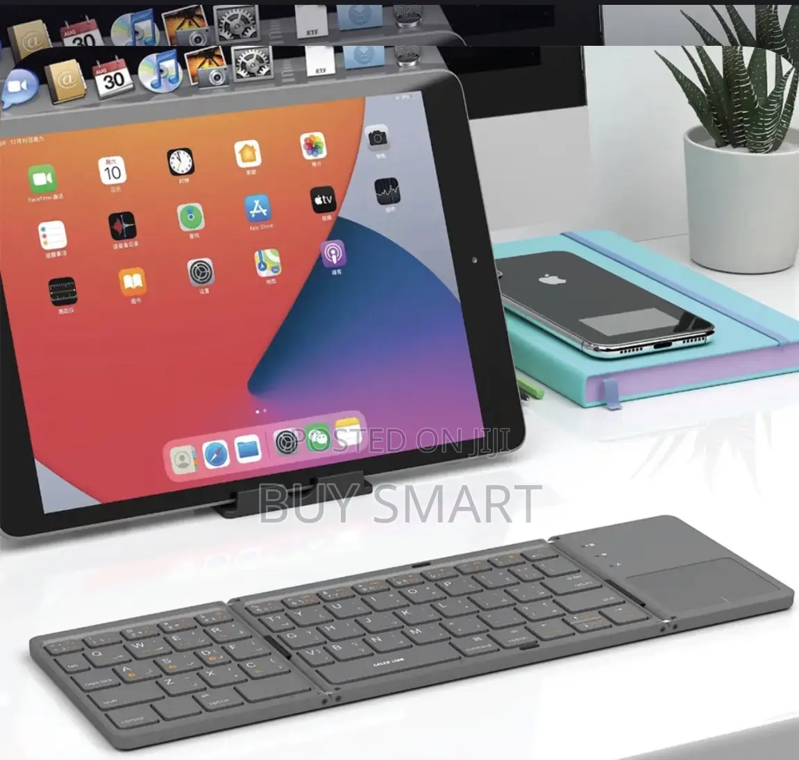 Foldable Keyboard With Touchpad