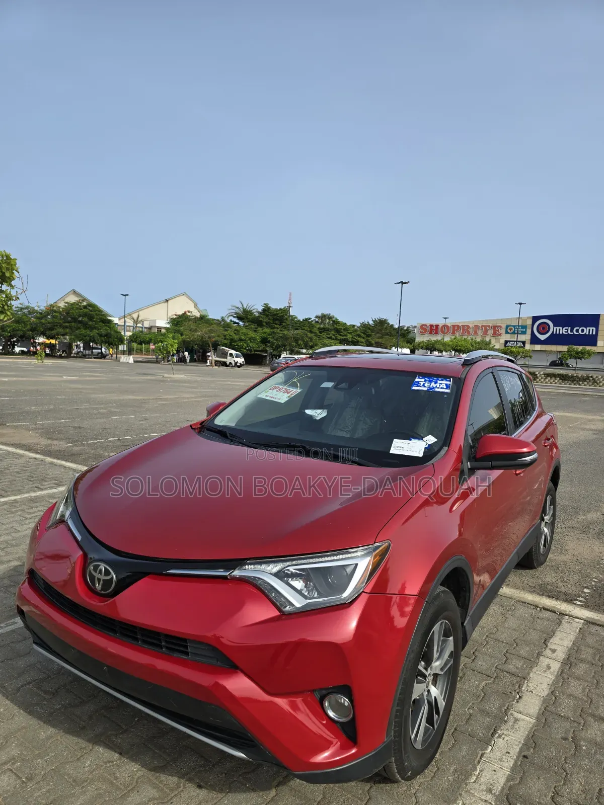 Toyota RAV4 XLE 4dr SUV AWD (2.5L 4cyl 6A) 2018 Red