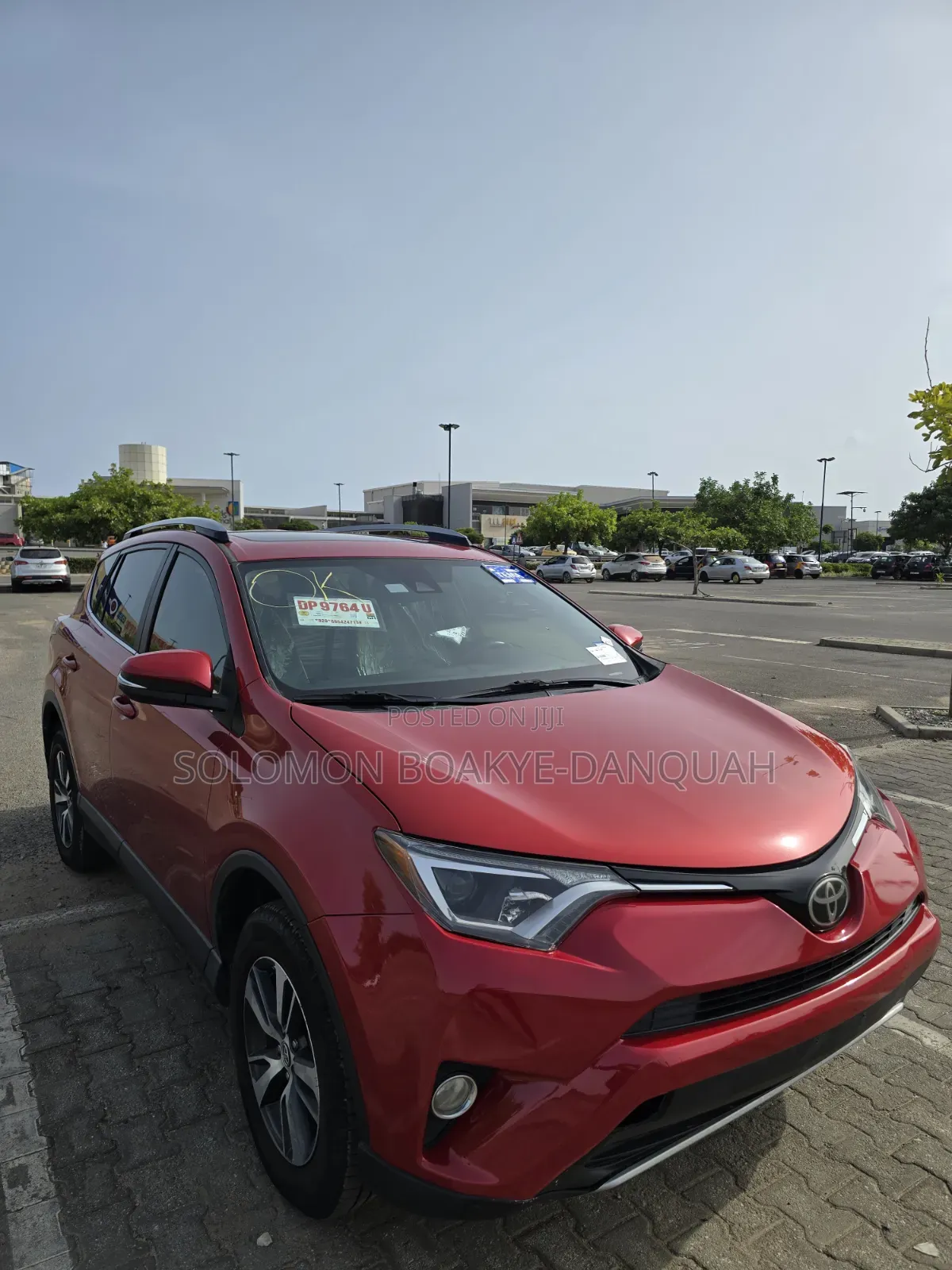 Toyota RAV4 XLE 4dr SUV AWD (2.5L 4cyl 6A) 2018 Red