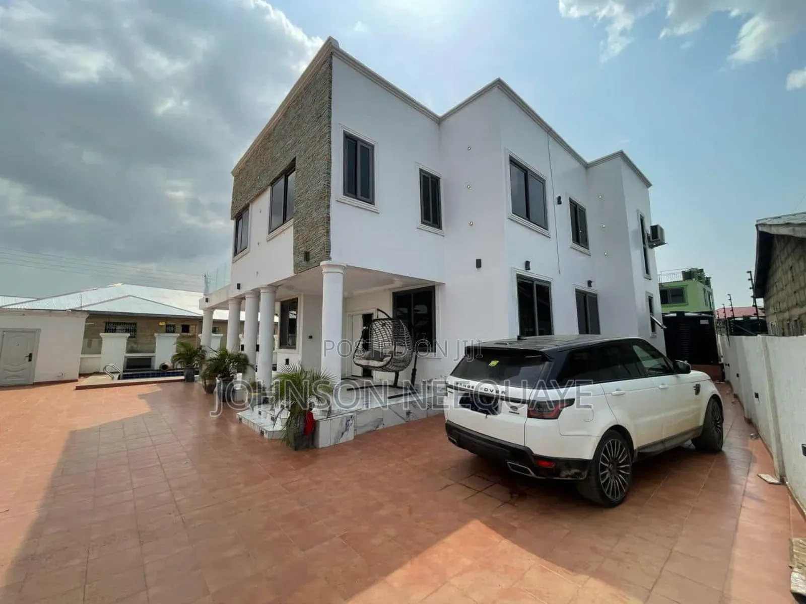 Furnished 5bdrm House in Amasaman for sale