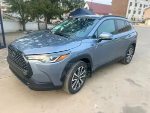 Toyota Corolla Cross LE 4WD 2024 Gray