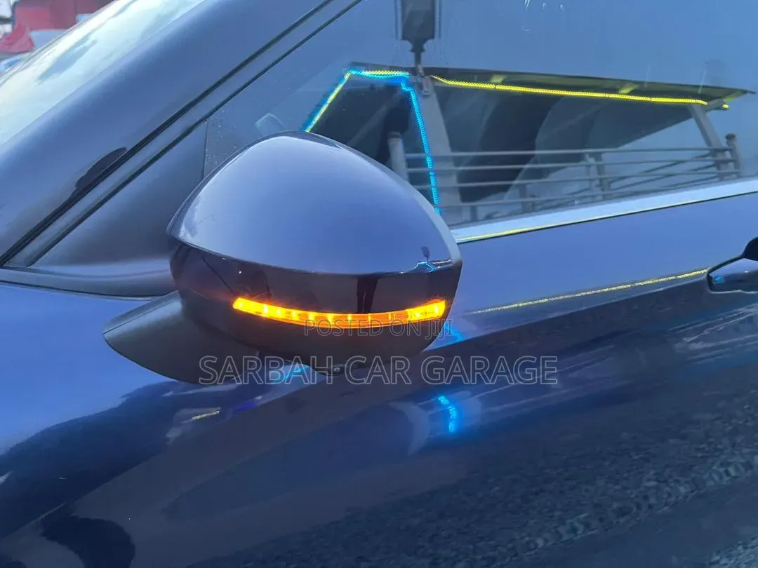 Mitsubishi Outlander 2022 Blue