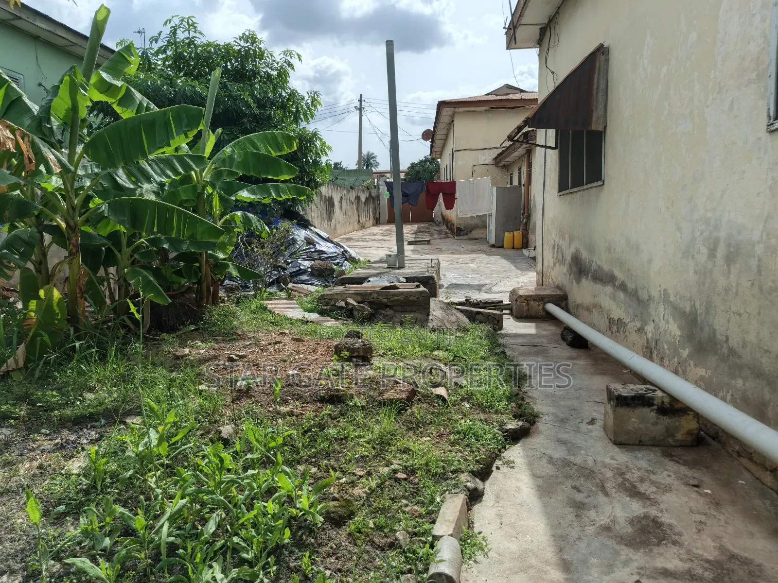 Plot for Sale at Dechemso ( Near Kumasi Airport)