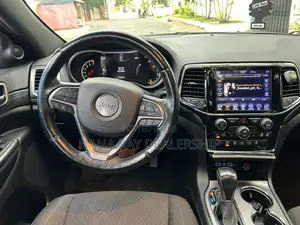 Jeep Grand Cherokee Limited 4dr 4x4 2019 Black